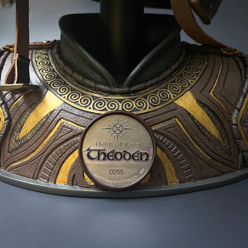 The Helm of King Theoden - The Lord of The Rings - Image 8